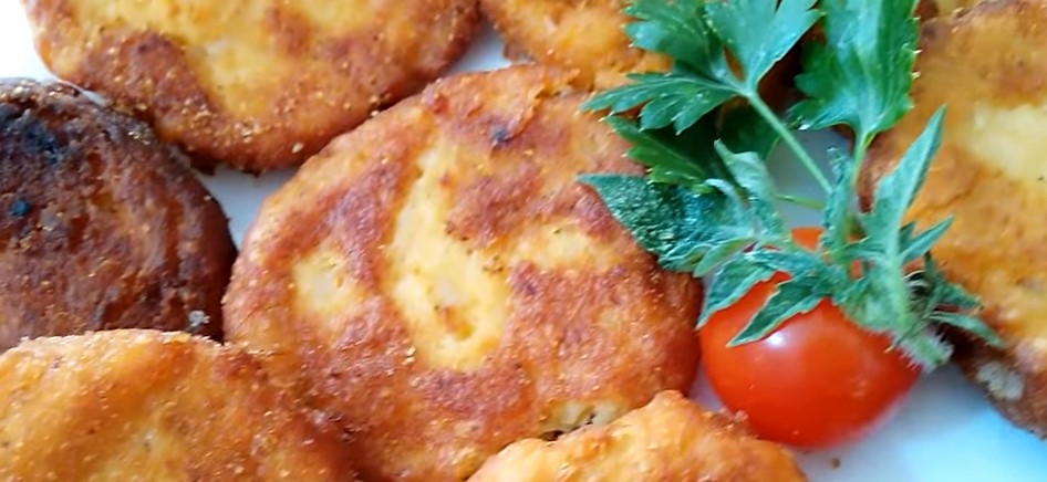 Sočne Pljeskavice od Krompira i Piletine