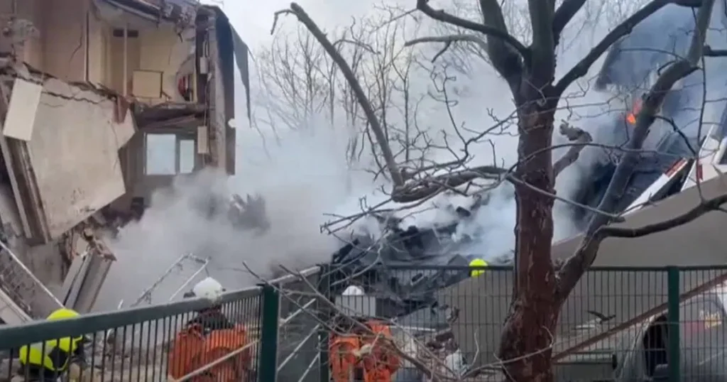 Snažna eksplozija u Hagu: Ljudi zarobljeni u ruševinama